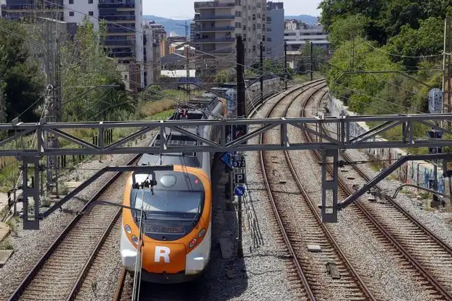 El Futuro del Transporte Público en Cataluña: Bonificaciones y Crisis en Rodalies