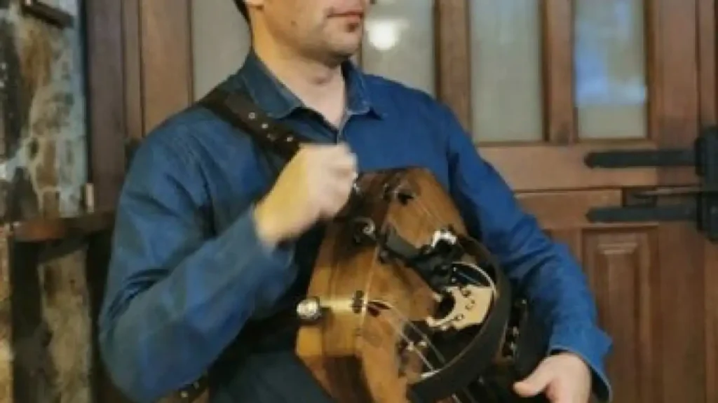 La Música Asturiana: Un Legado Cultural Rescatado por Héctor Braga