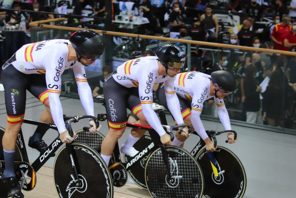 Mario Menéndez subcampeón de España júnior en velocidad individual de pista