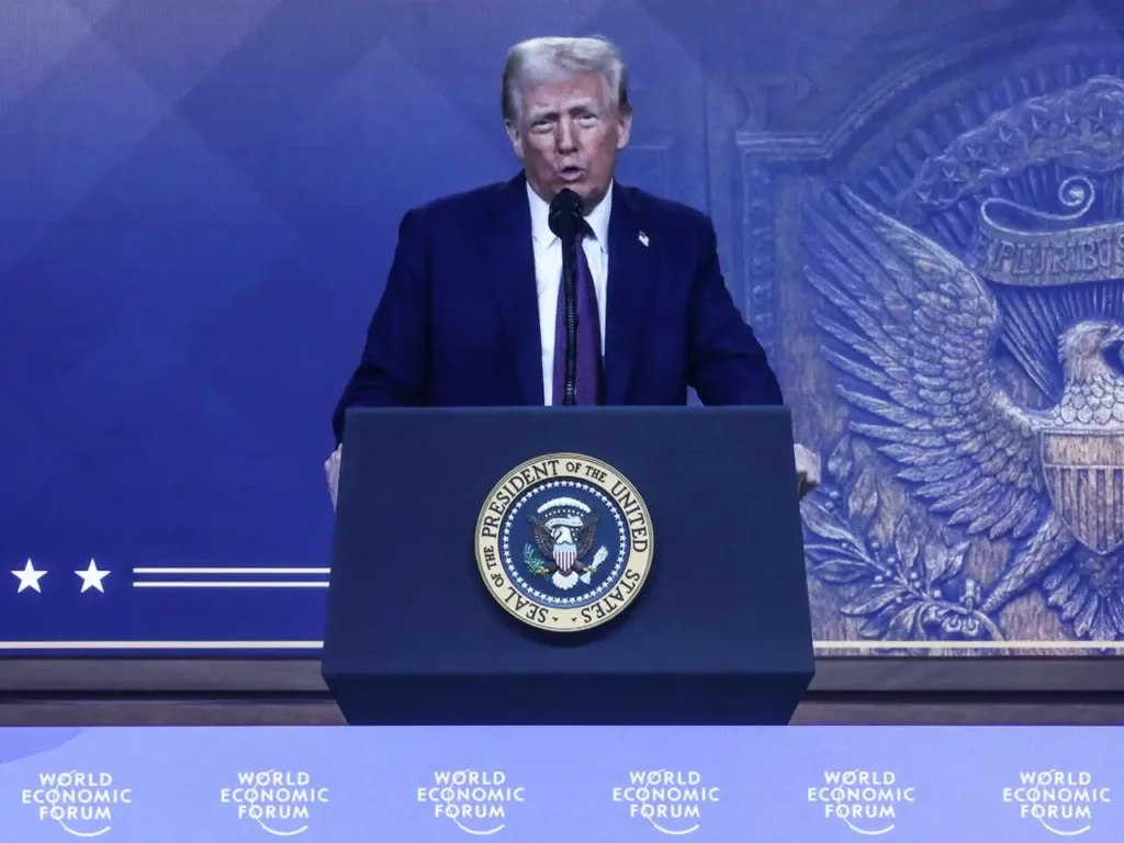 Trump y la Presión sobre España en el Gasto Militar: Un Análisis del Foro de Davos